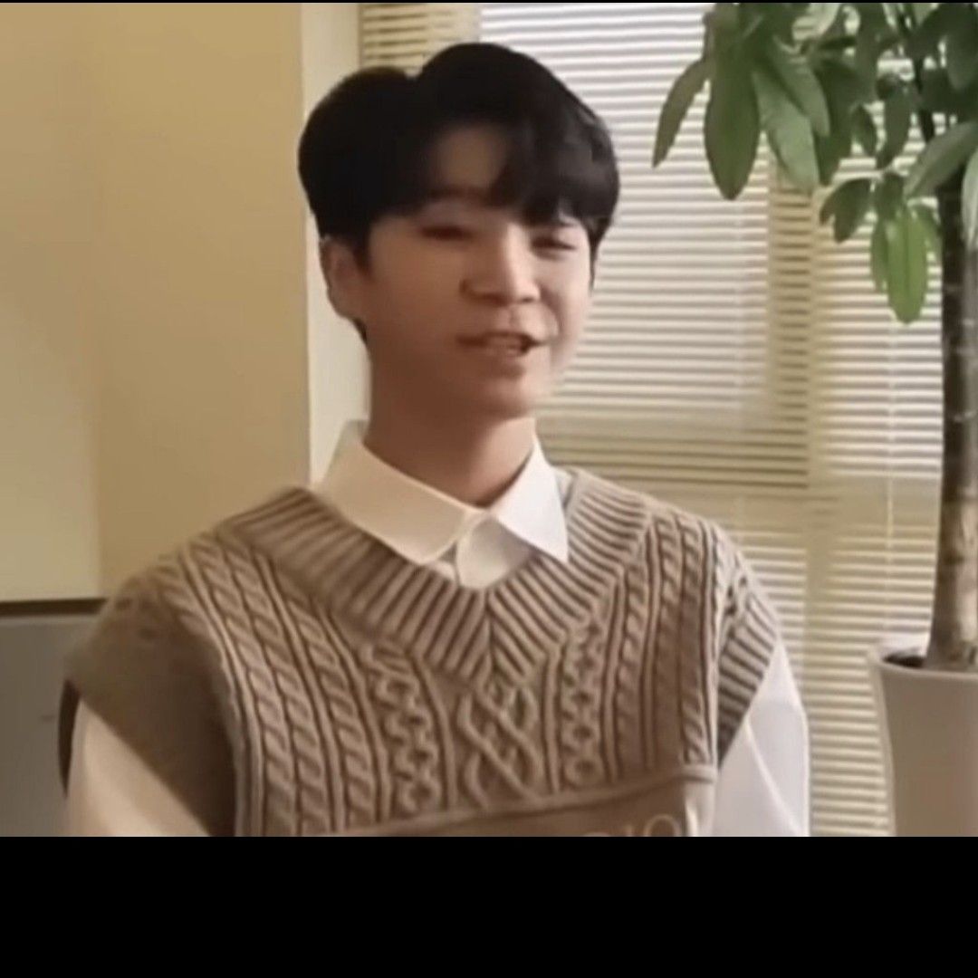 Recent activity shot of Jeong Dongwon