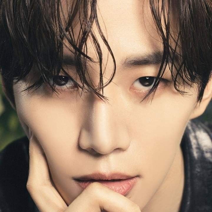 Behind-the-scenes cut of Lee Junho