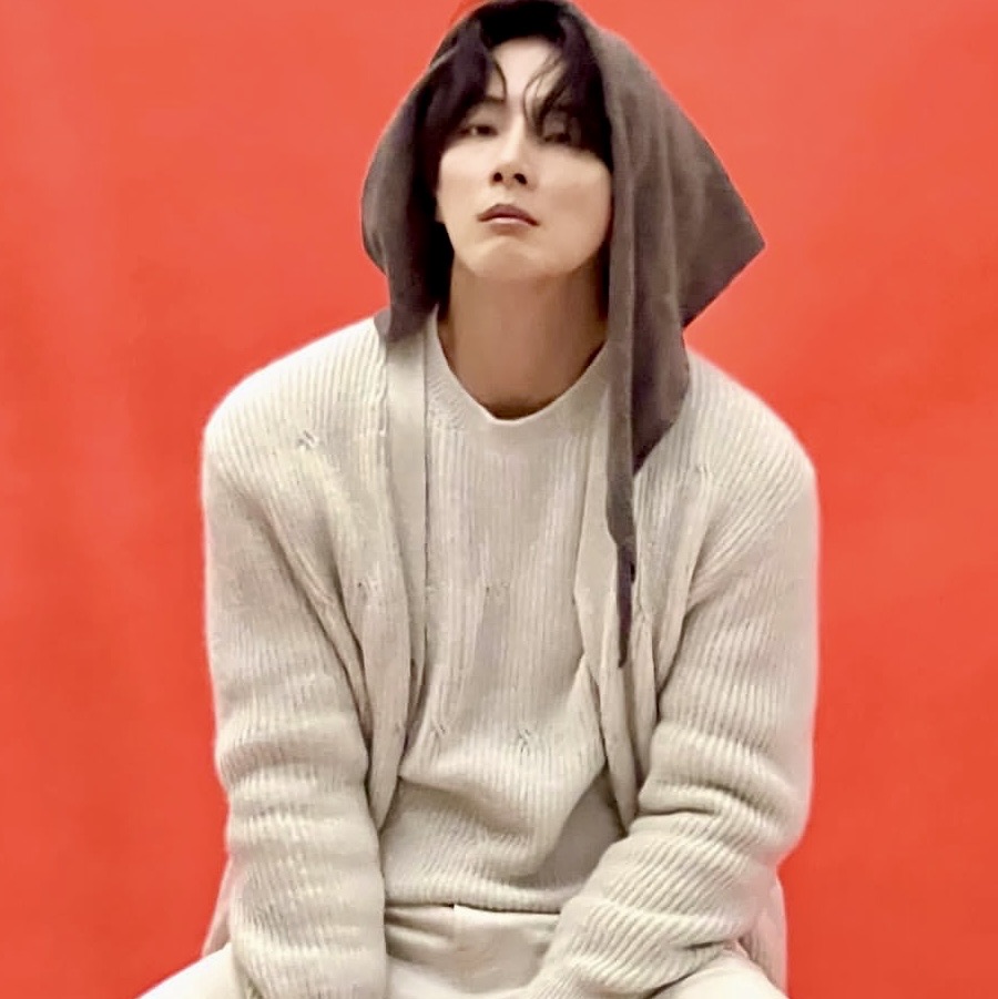 A moment captured by a fan of Yoon Shiyoon