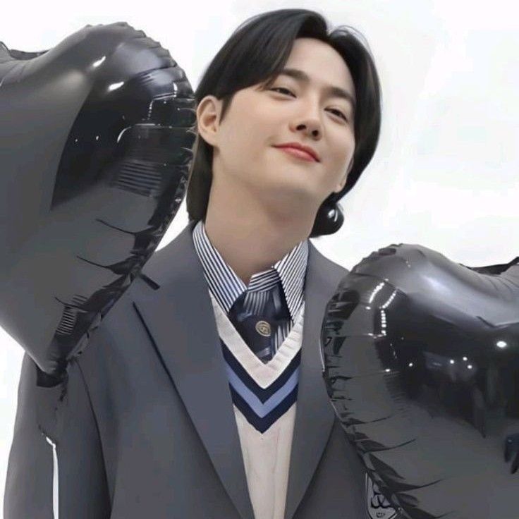 Recent activity shot of Suho