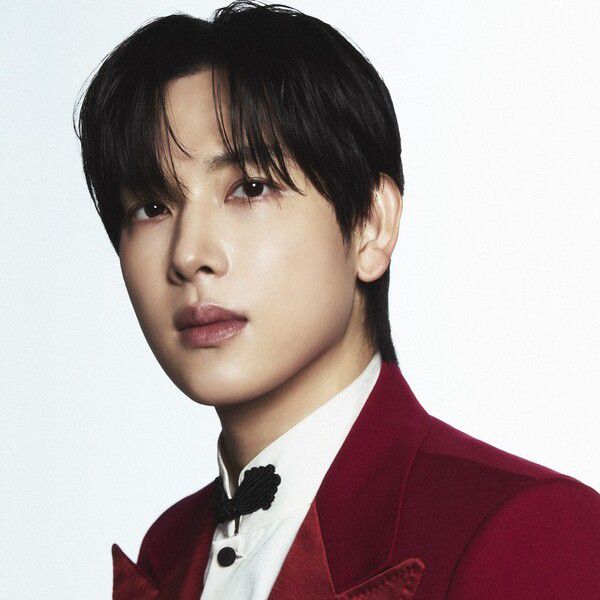Behind-the-scenes cut of Yim Siwan