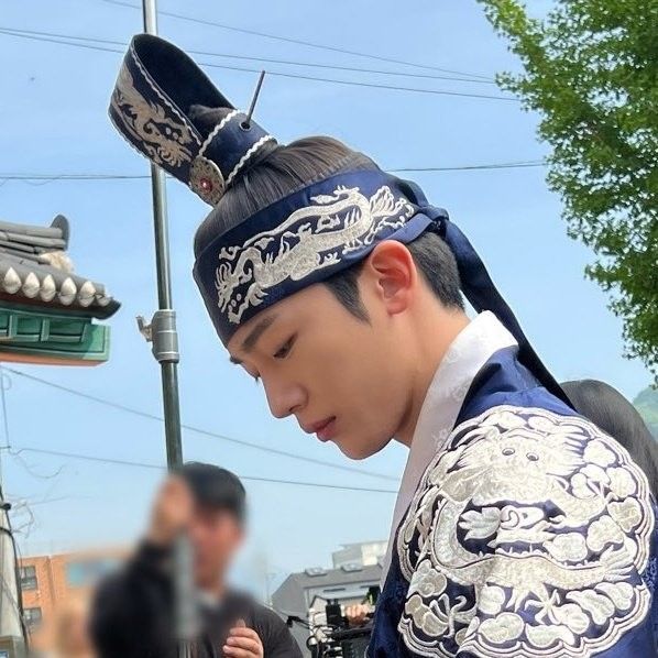 Recent activity shot of Kim Yohan