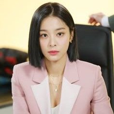 Behind-the-scenes cut of Seol Inah