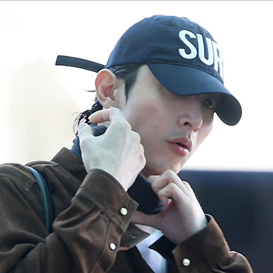 Behind-the-scenes cut of Lee Soohyuk