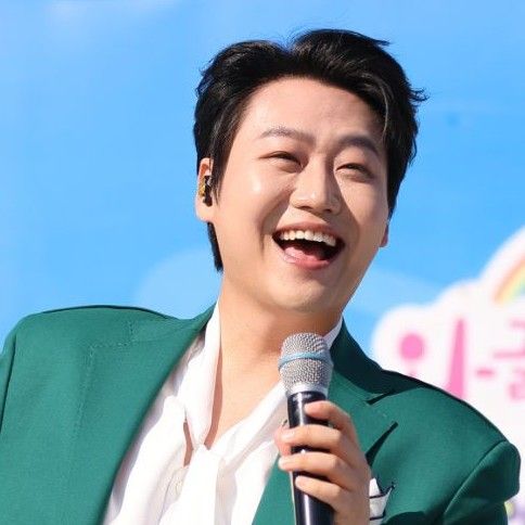 Latest photo of Min Soohyun