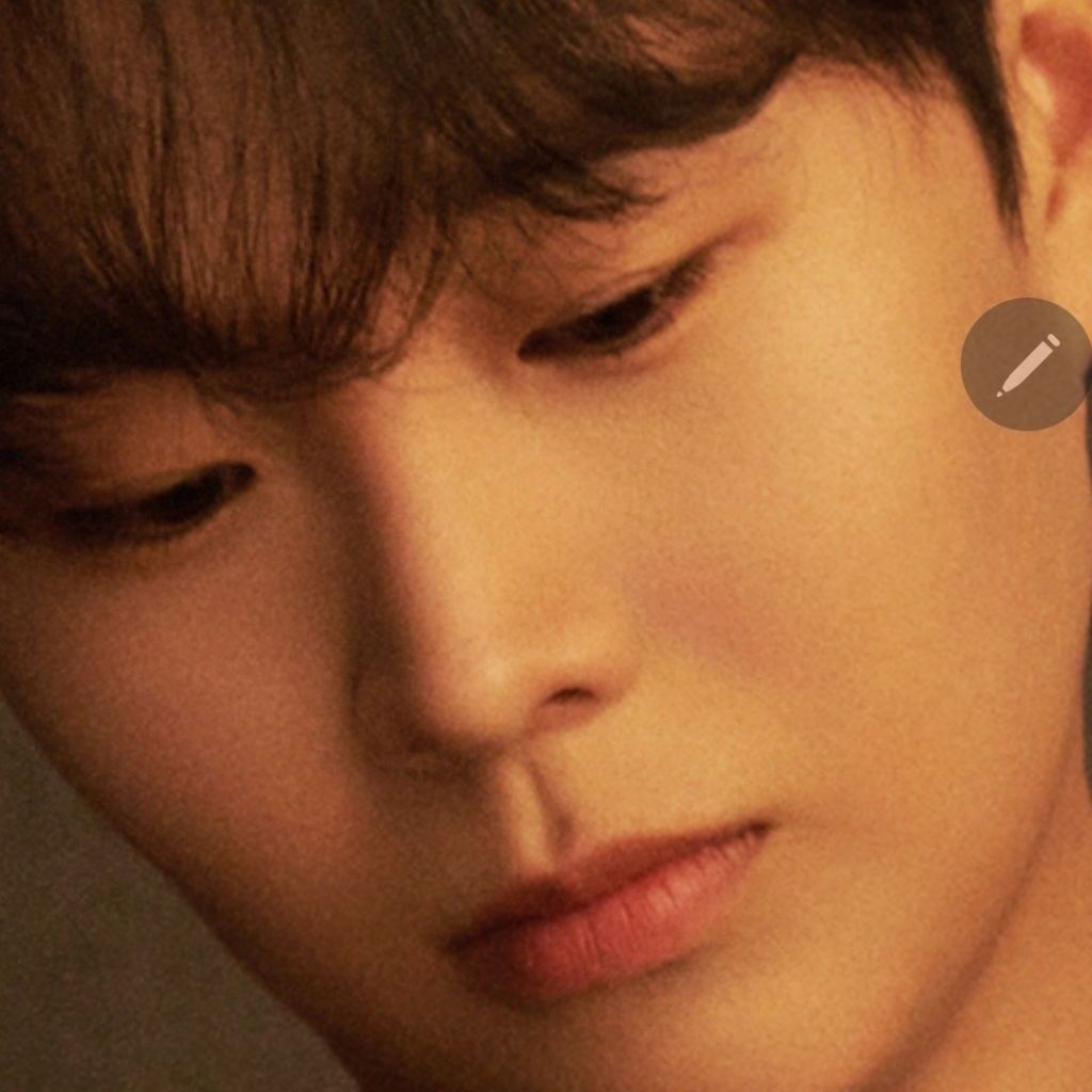 A moment captured by a fan of Song Minjun