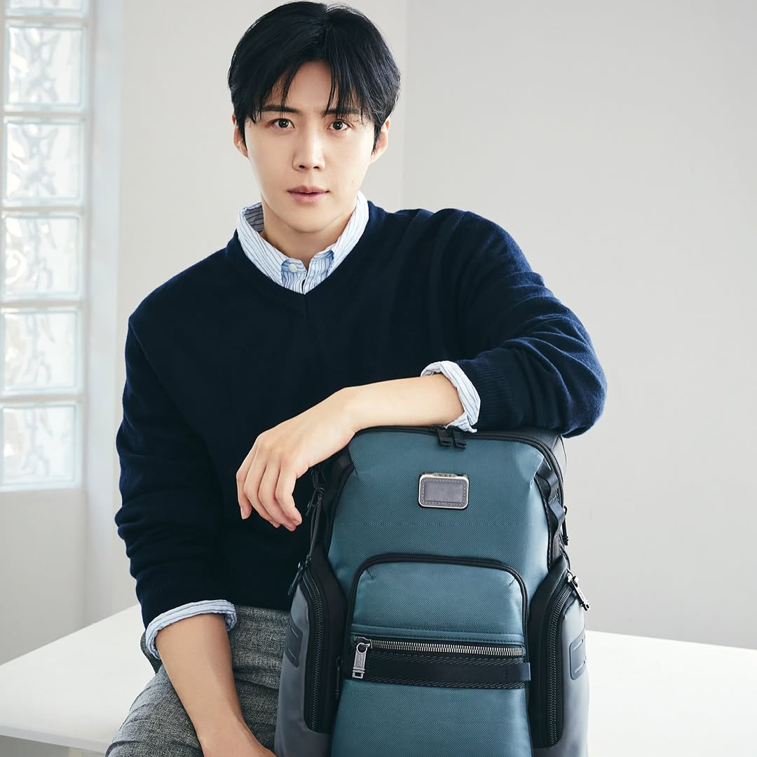 Behind-the-scenes cut of Kim Seonho