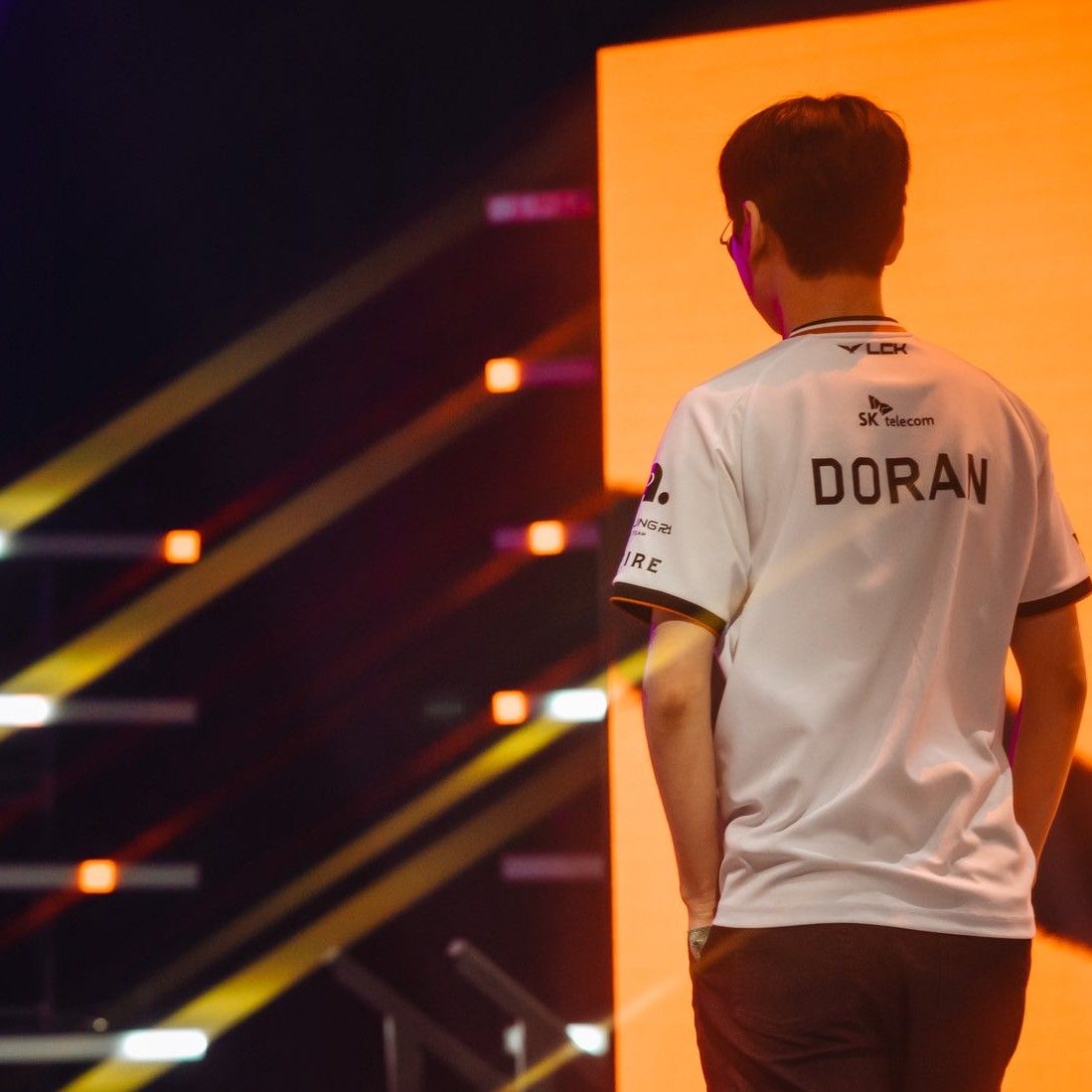 Behind-the-scenes cut of Doran