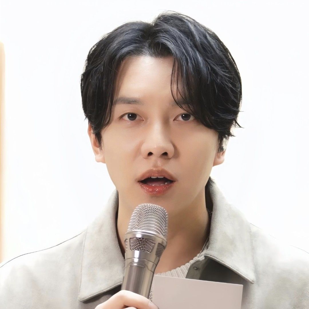 ファンが撮影したイ・スンギの瞬間