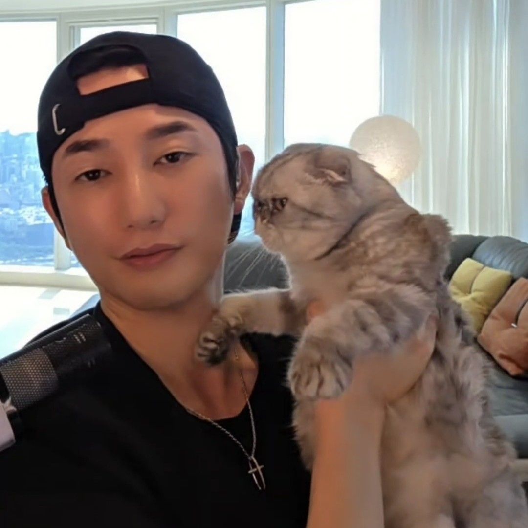 Latest photo of Park Sihoo