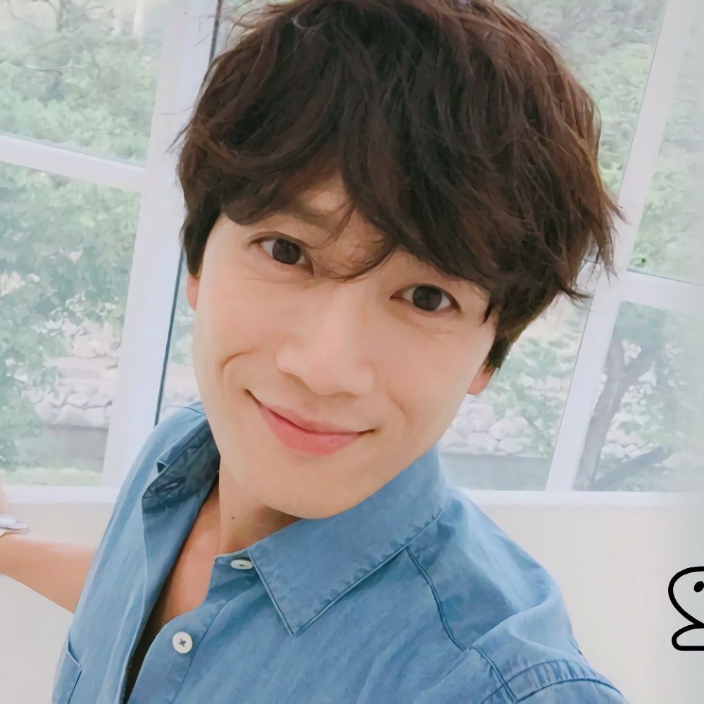 Recent activity shot of Ji Sung
