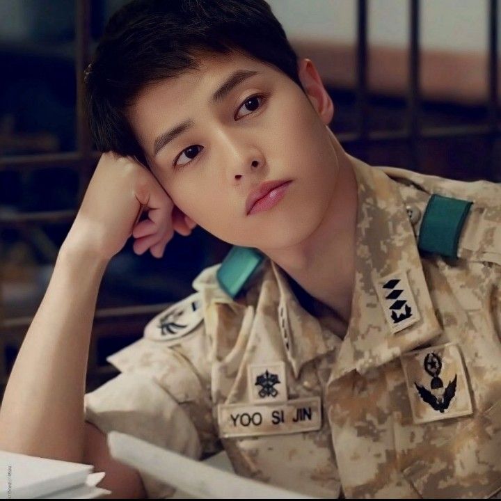 Momen yang diabadikan oleh penggemar Song Joongki