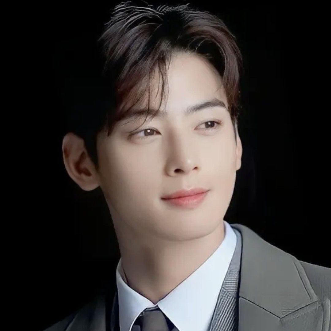 A moment captured by a fan of Cha Eunwoo