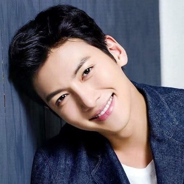 チ・チャンウクの最近の活動ショット