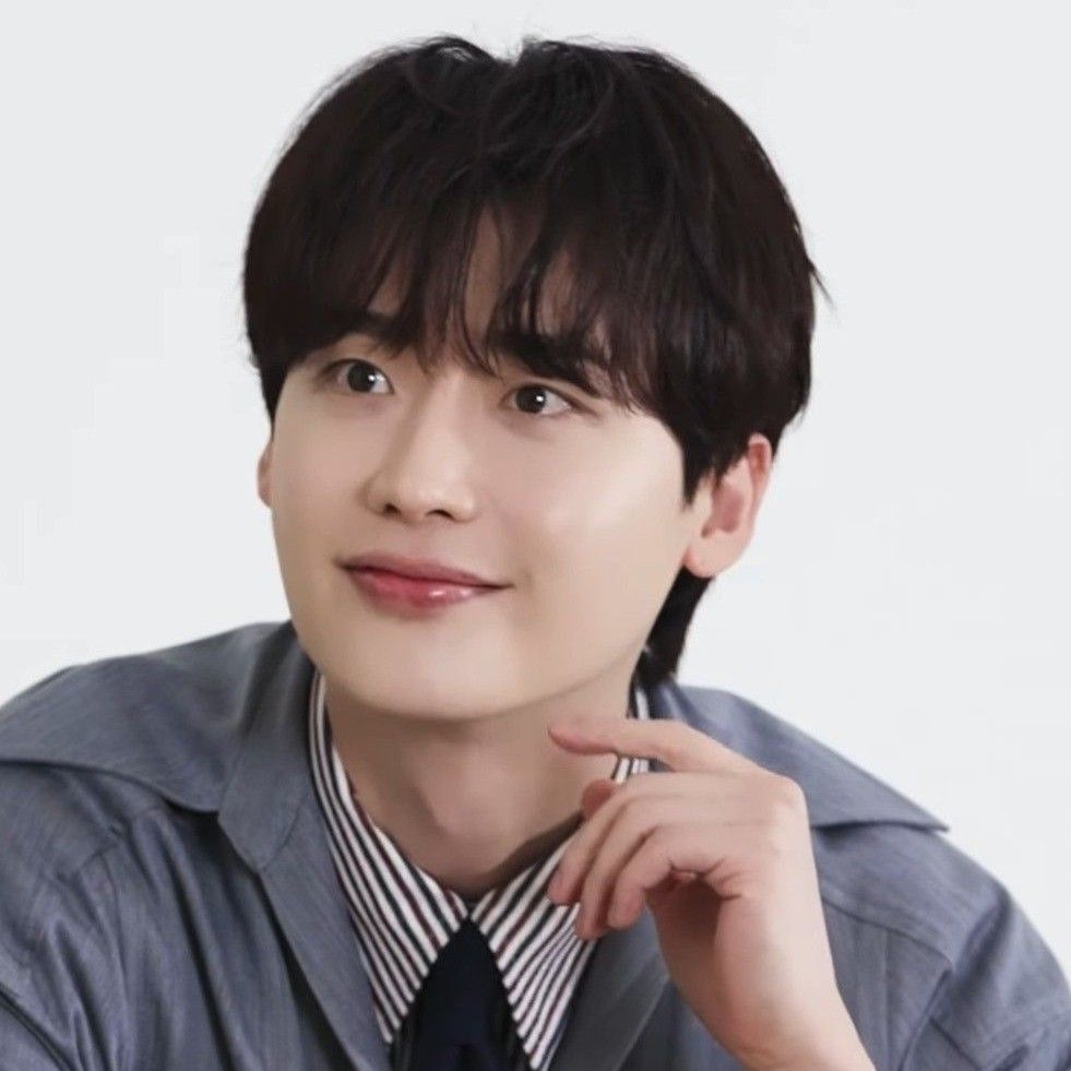 李鍾碩的最新照片