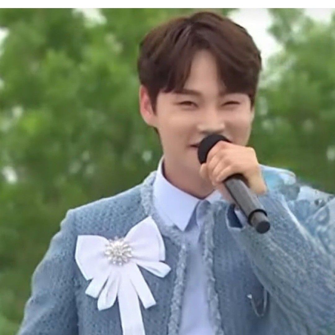 Foto kegiatan terbaru dari Park Seojin