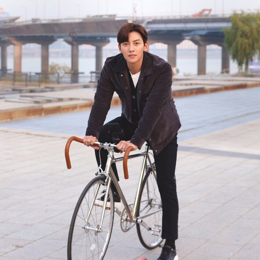 チ・チャンウクのビハインドカット