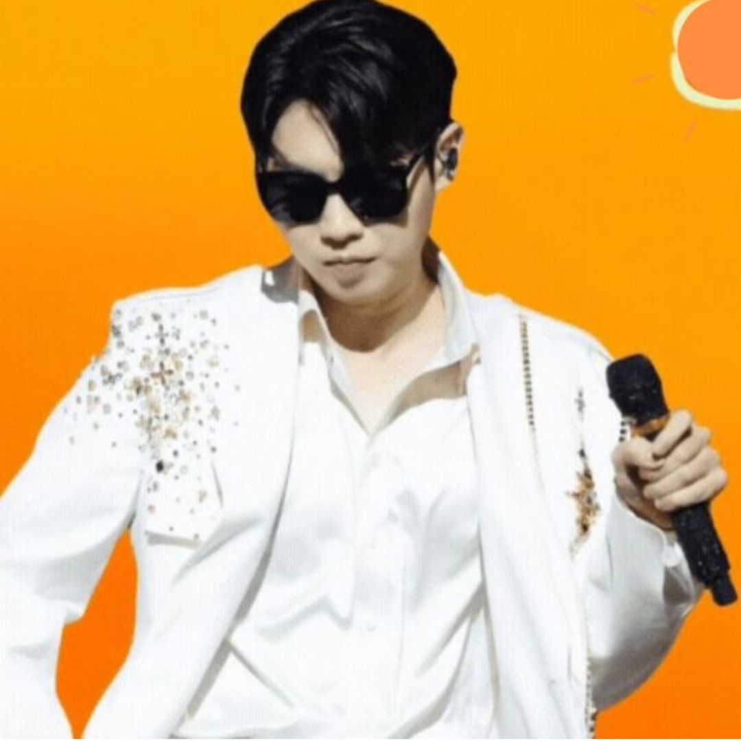 A moment captured by a fan of Son Taejin