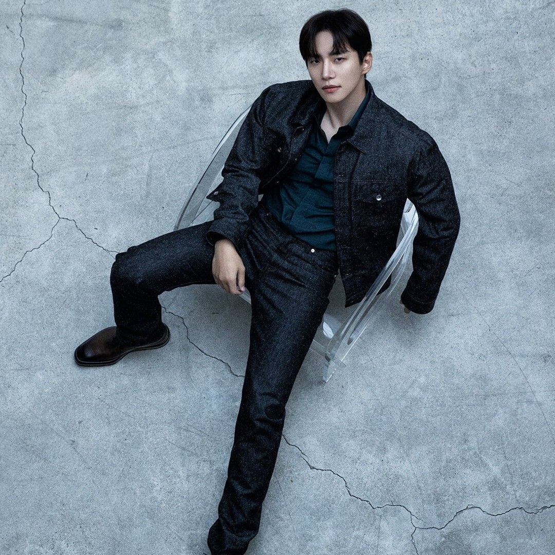 Behind-the-scenes cut of Lee Junho