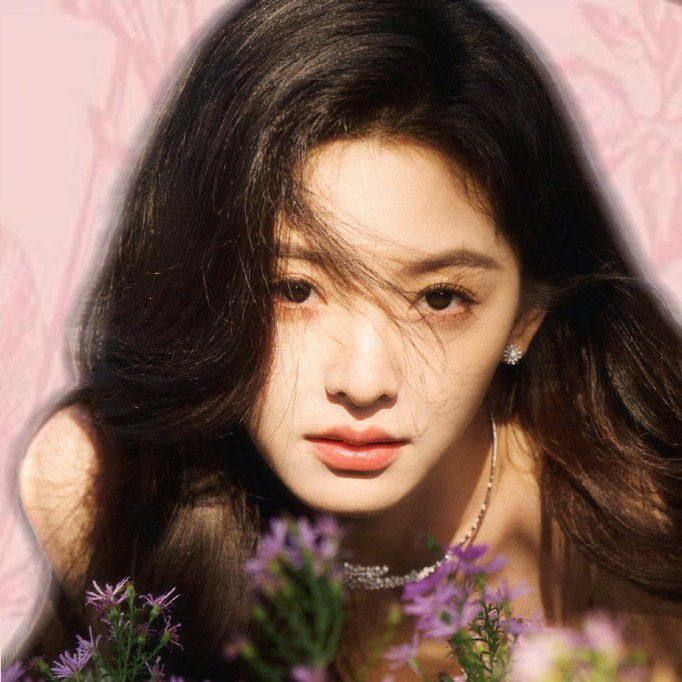 Latest photo of Zhang Ruonan