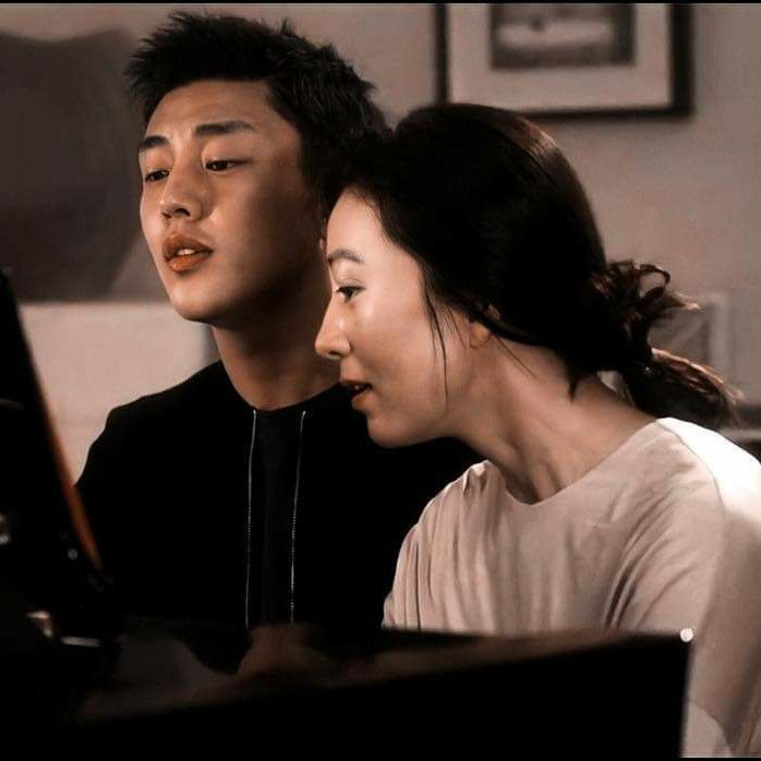 A moment captured by a fan of Kim Heeae