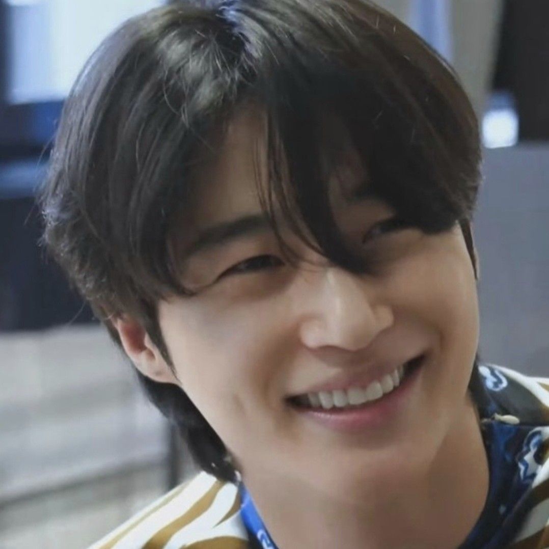 Recent activity shot of Byeon Wooseok