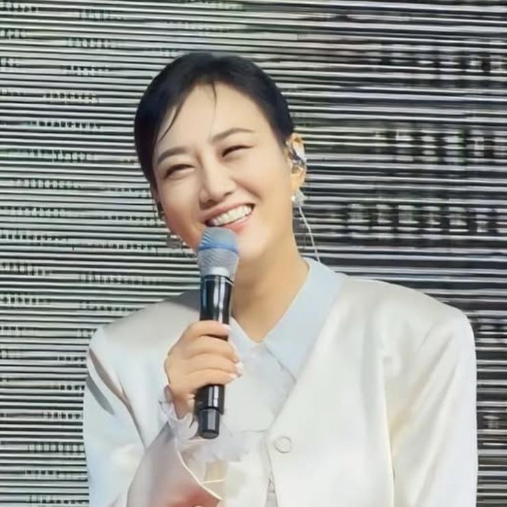 Latest photo of Jang Yoonjeong