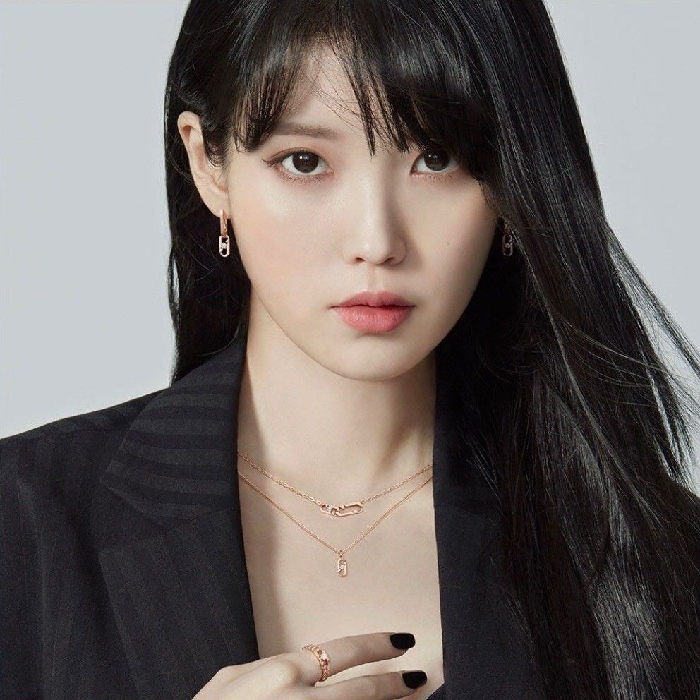 A moment captured by a fan of IU