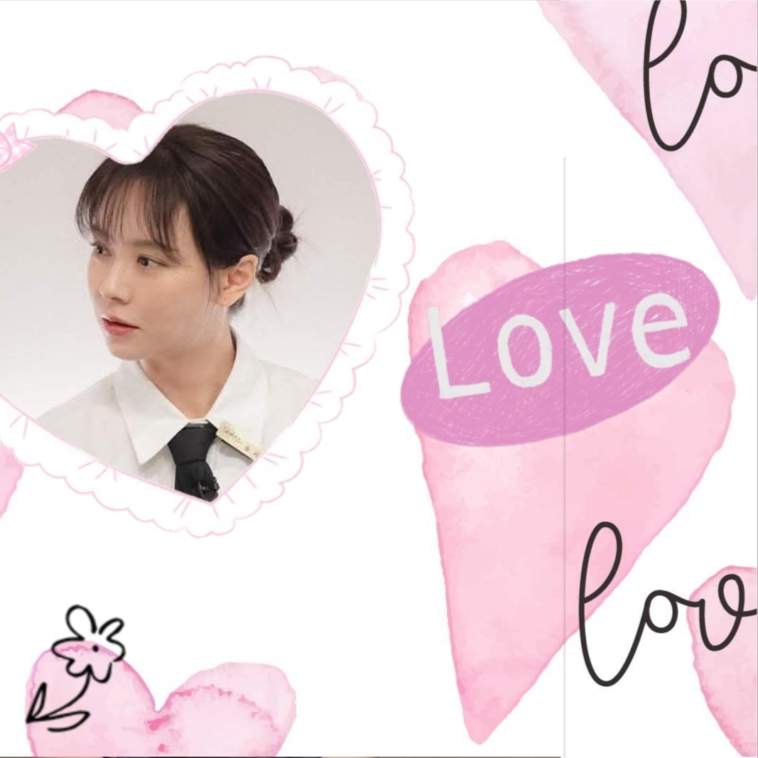 A moment captured by a fan of Song Jihyo