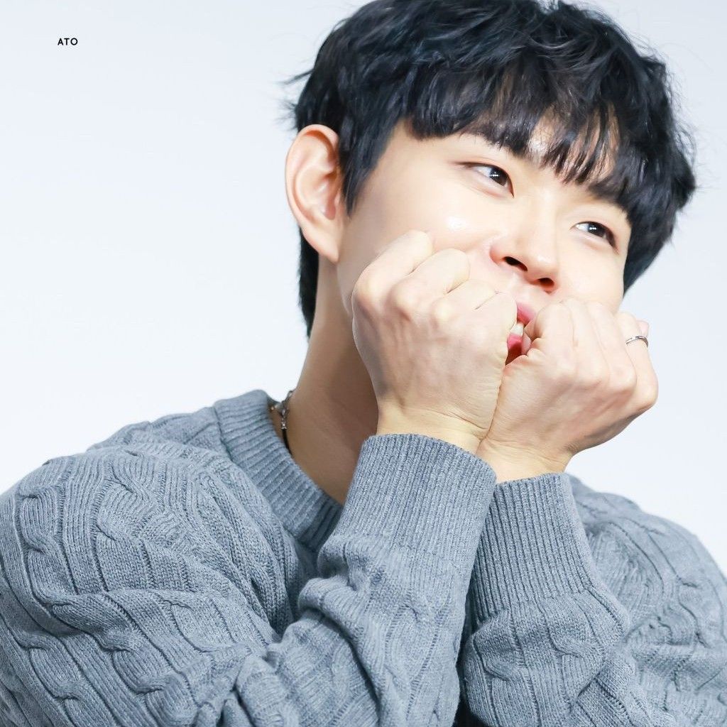 Recent activity shot of Lee Byeongchan
