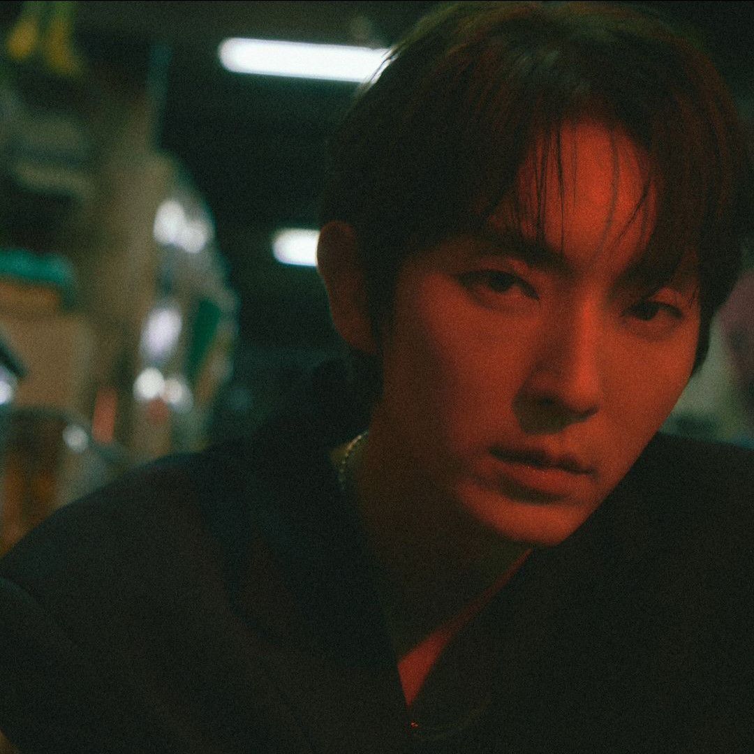 Recent activity shot of Lee Joongi