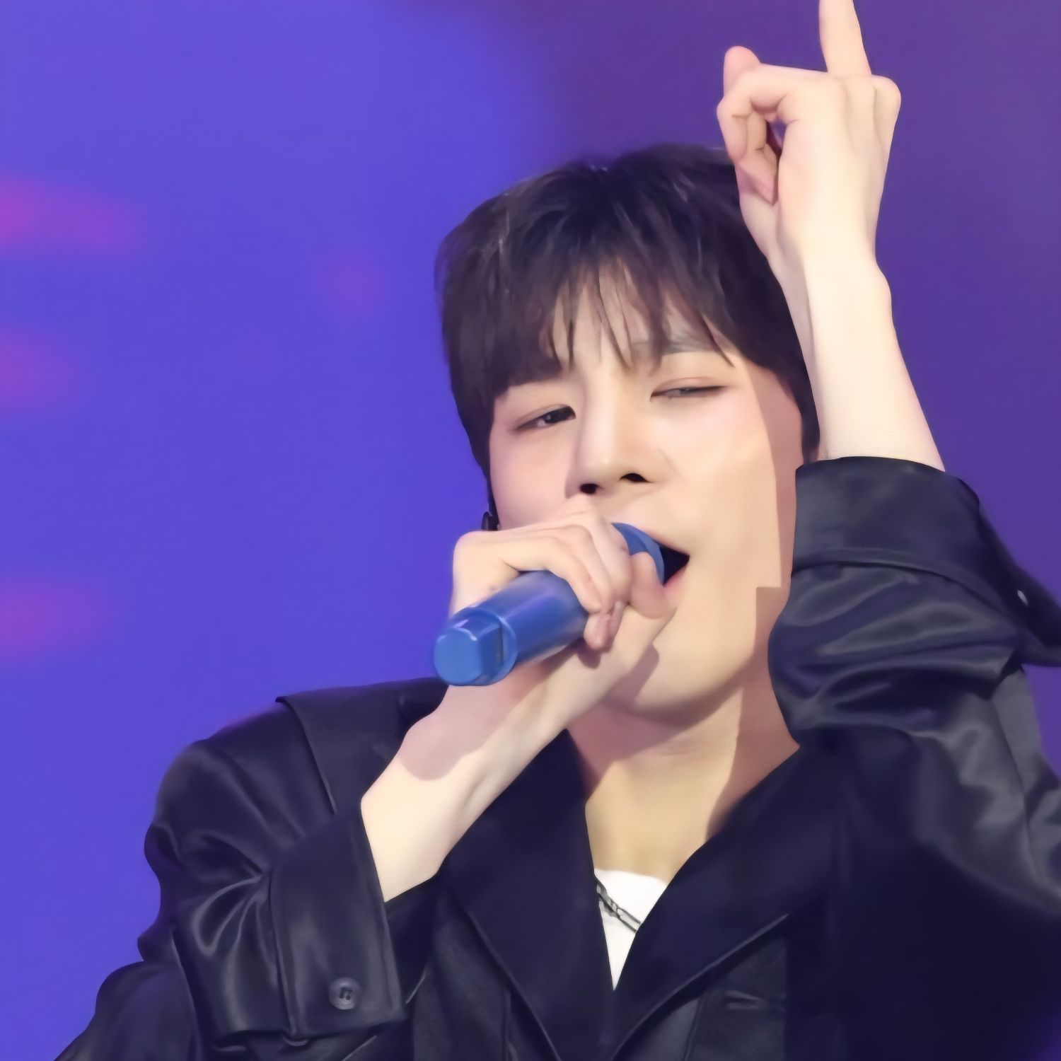 Momen yang diabadikan oleh penggemar Jeong Dongwon