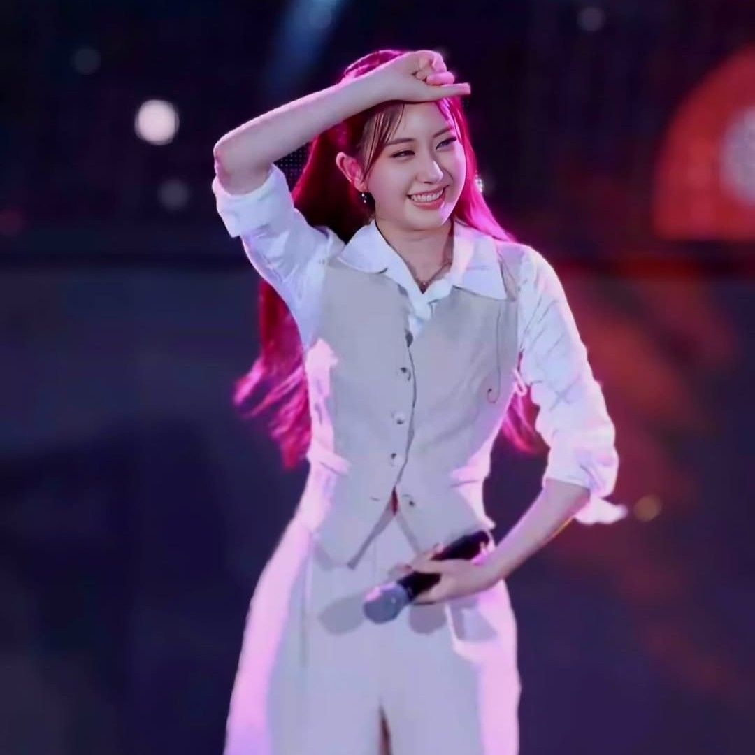 Behind-the-scenes cut of Jeon Yujin