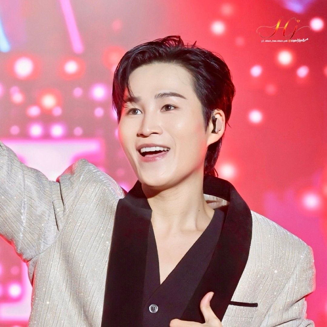 金熙栽的最新照片