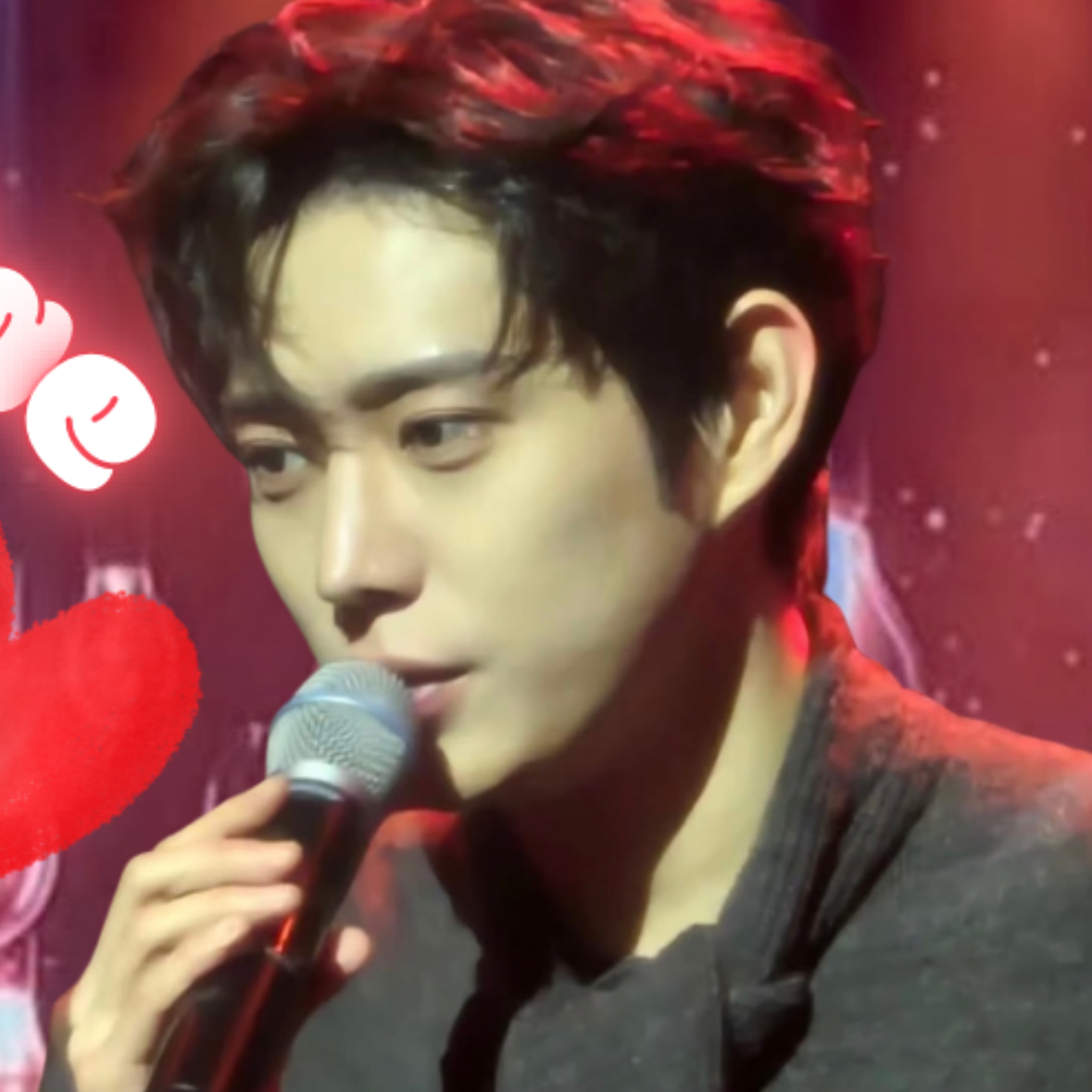Behind-the-scenes cut of Kim Youngdae