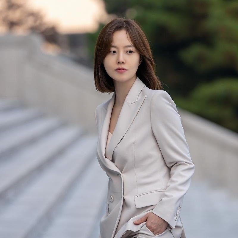 Behind-the-scenes cut of Moon Chaewon