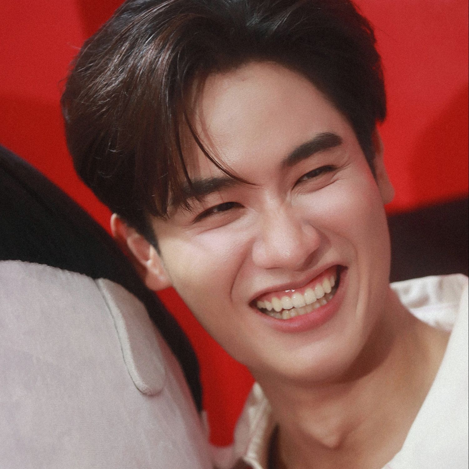 Behind-the-scenes cut of Tay Tawan Vihokratana