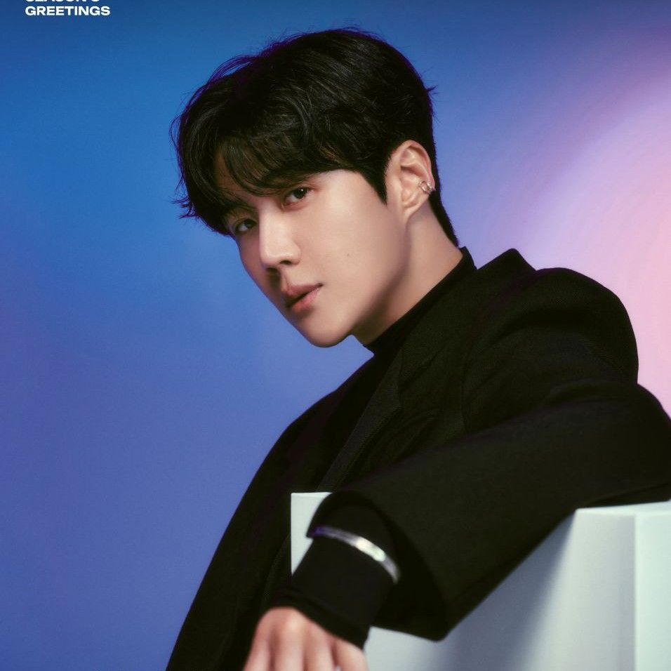 Behind-the-scenes cut of Kim Seonho