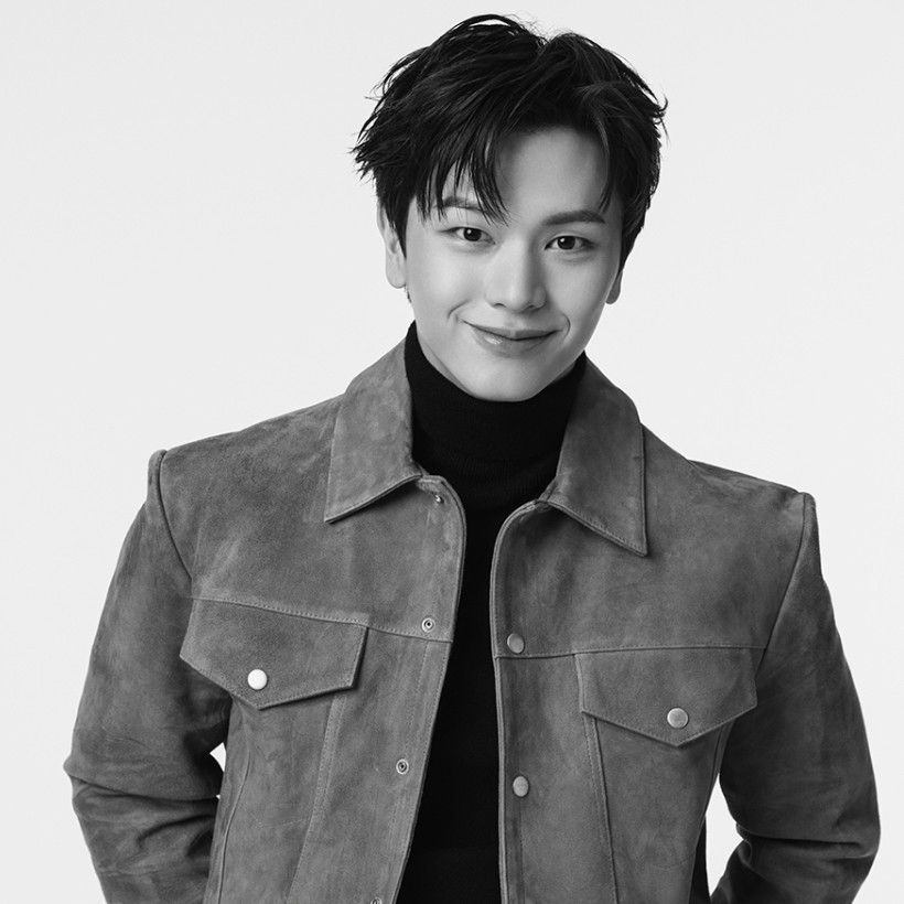Latest photo of Yook Sungjae