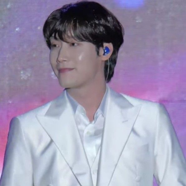 Latest photo of Choi Woojin
