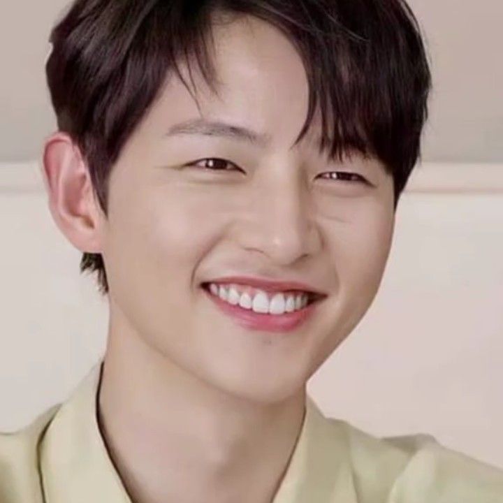 宋仲基的最新照片