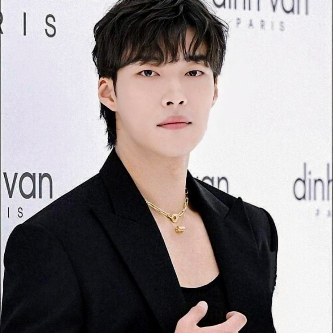 Latest photo of Woo Dohwan