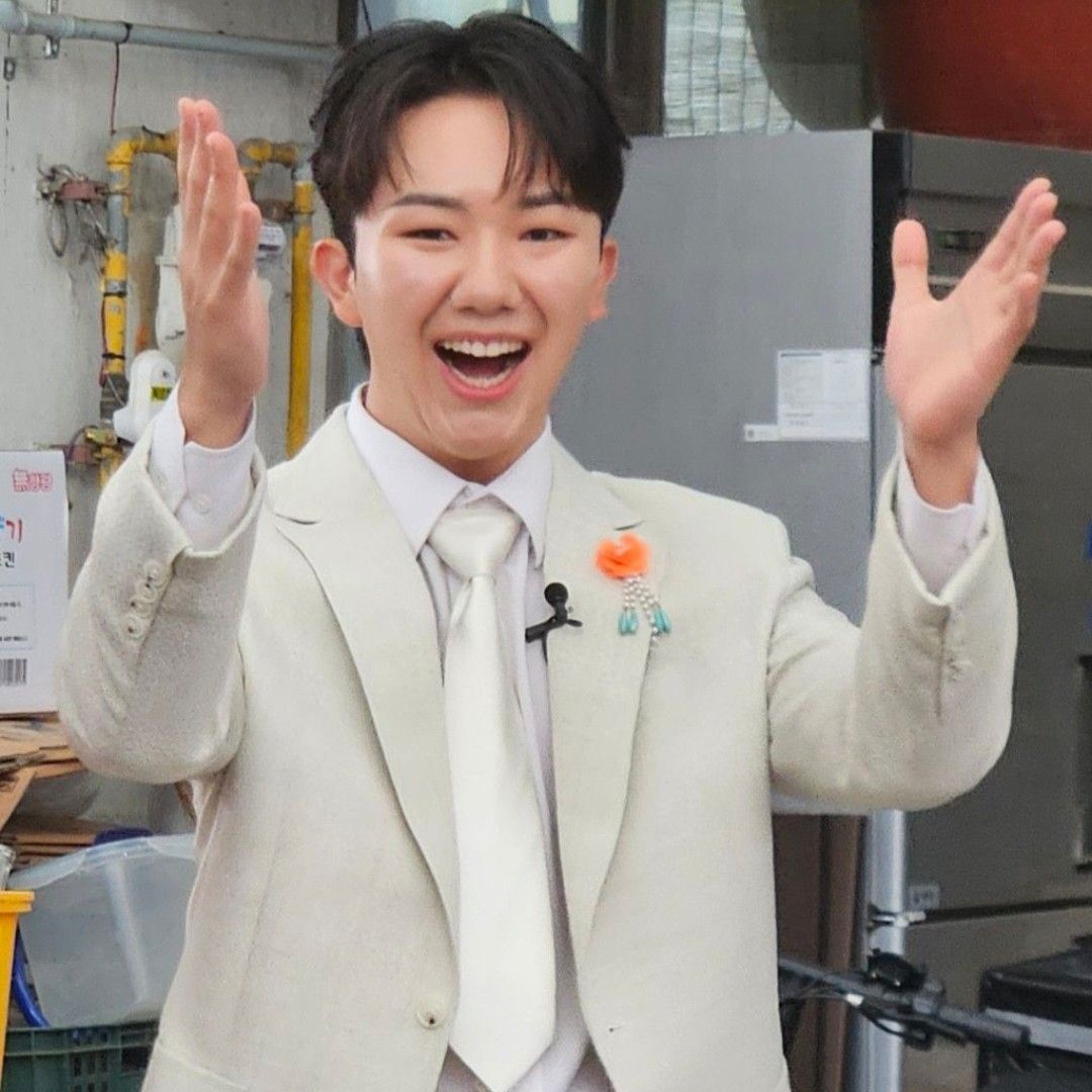Behind-the-scenes cut of Nam Seungmin