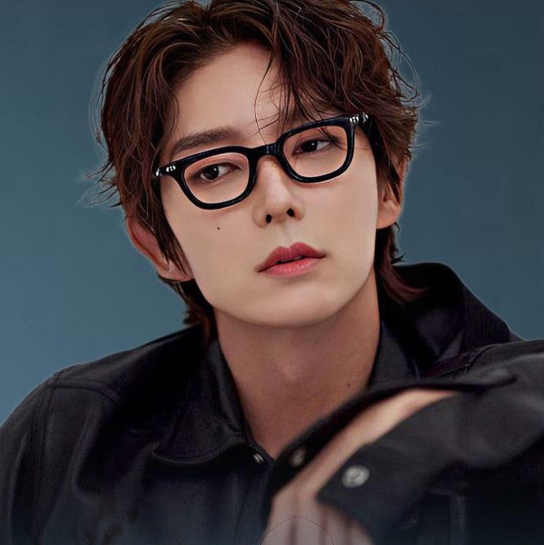 Recent activity shot of Lee Joongi