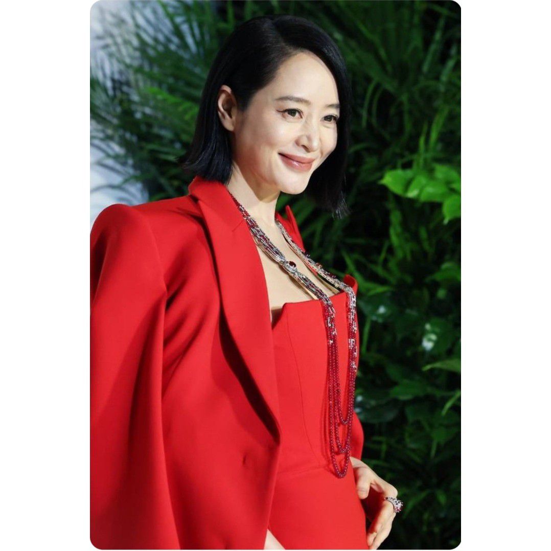 Latest photo of Kim Hyesoo