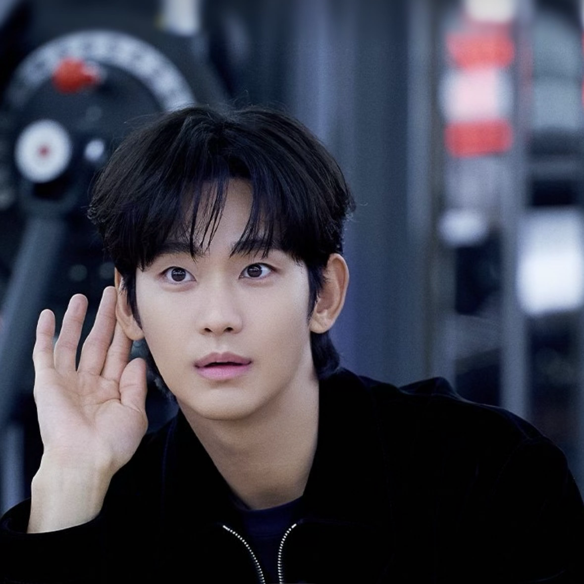 キム・スヒョンのビハインドカット