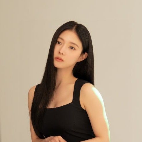 Behind-the-scenes cut of Lee Seyoung
