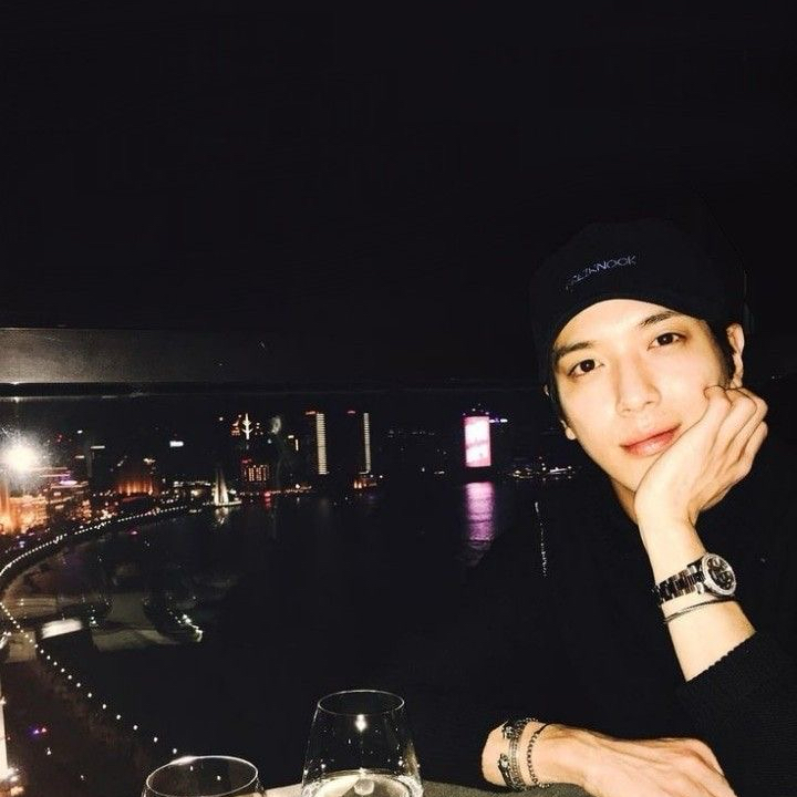 Recent activity shot of Jung Yonghwa