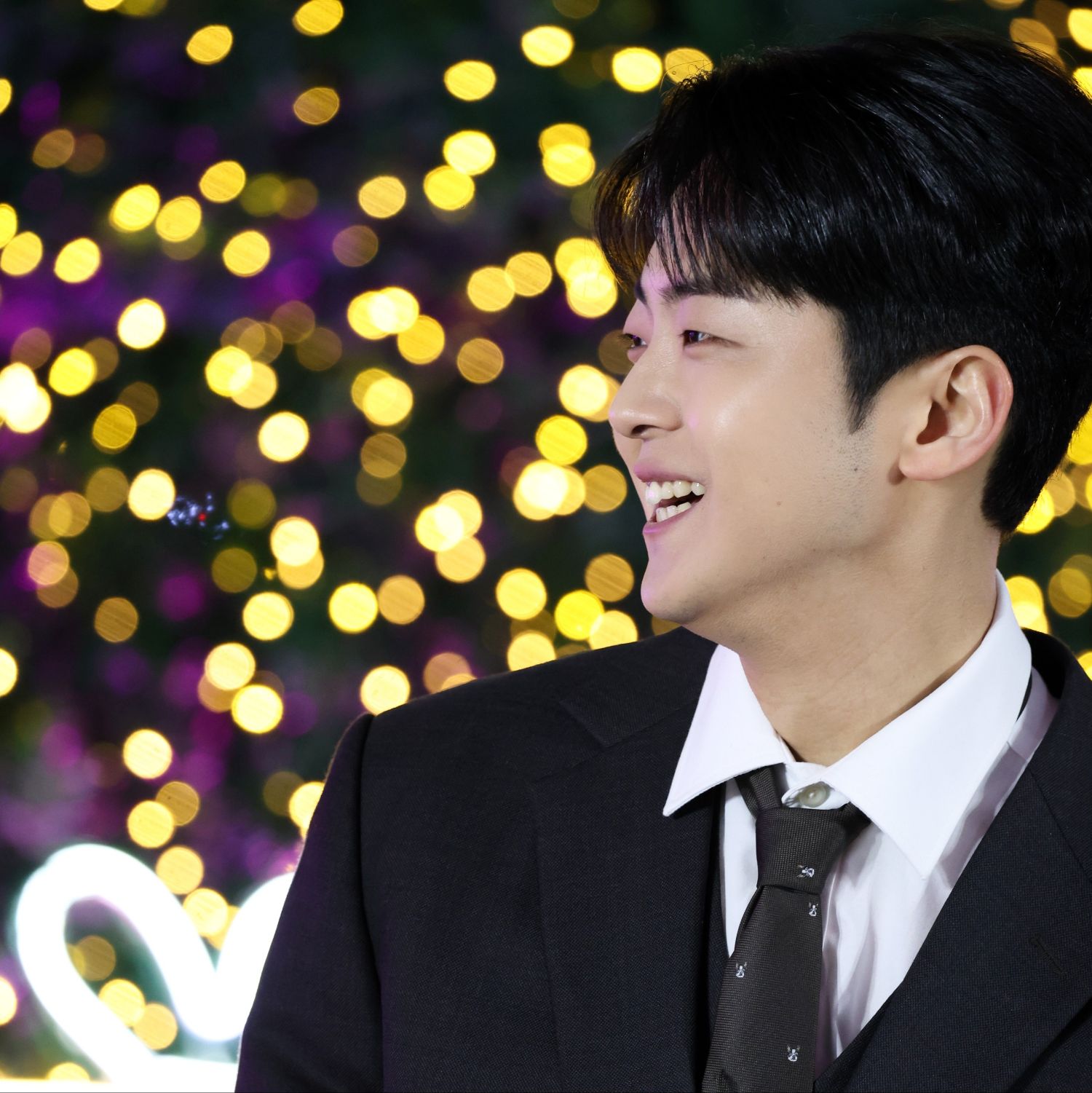 Behind-the-scenes cut of Park Minsu