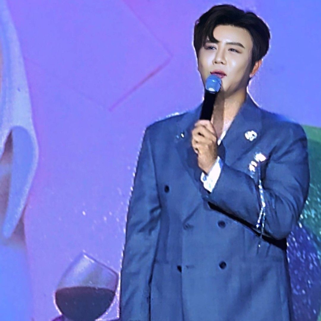 Behind-the-scenes cut of Jin Haesung